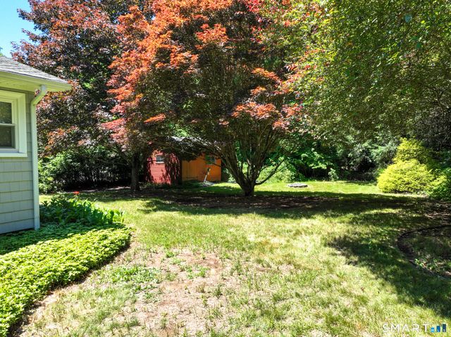 3 Stone Court, Ledyard, CT 06335