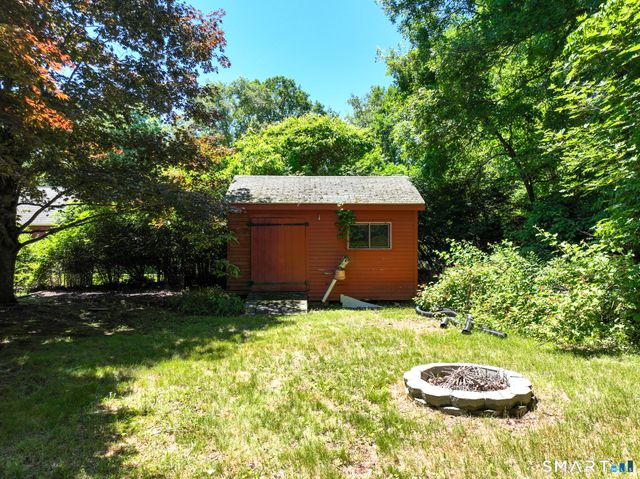 3 Stone Court, Ledyard, CT 06335