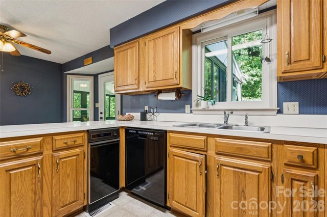 7935 Altacrest Drive, Concord, NC 28027