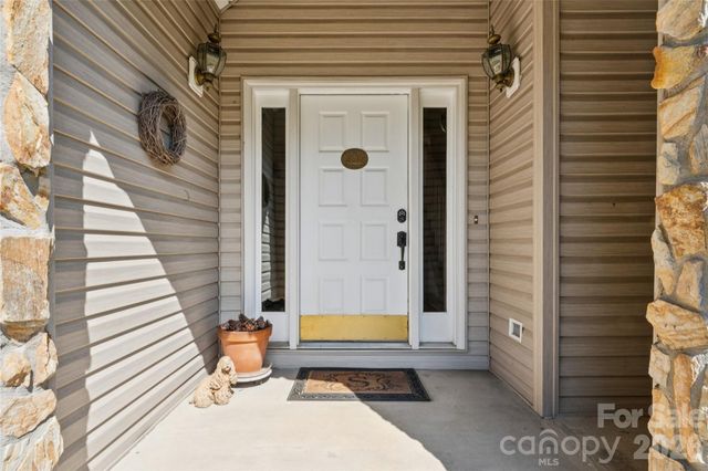 7935 Altacrest Drive, Concord, NC 28027