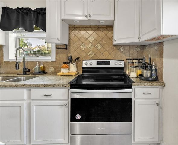 1610 Una Avenue, Bryan, TX 77803