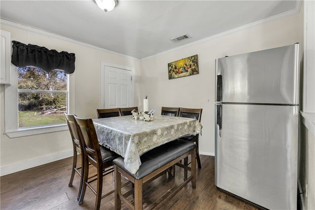 1610 Una Avenue, Bryan, TX 77803