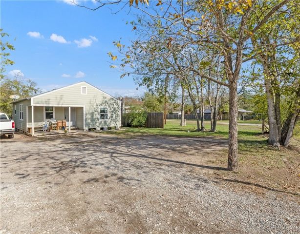 1610 Una Avenue, Bryan, TX 77803