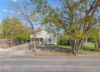 1610 Una Avenue, Bryan, TX 77803