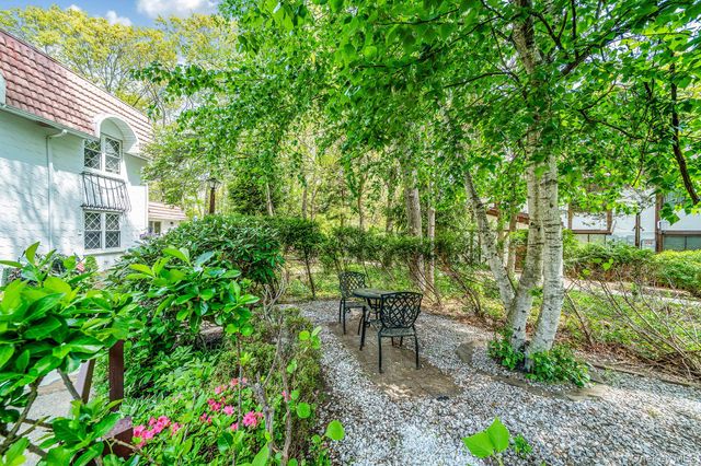 419 Clubhouse Court, Coram, NY 11727