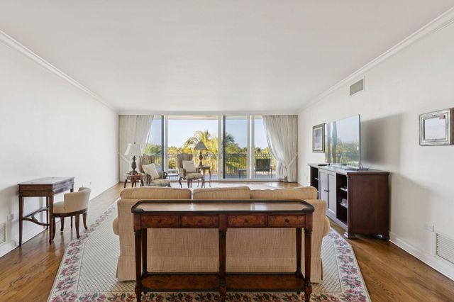 100 Royal Palm Way G5, Palm Beach, FL 33480