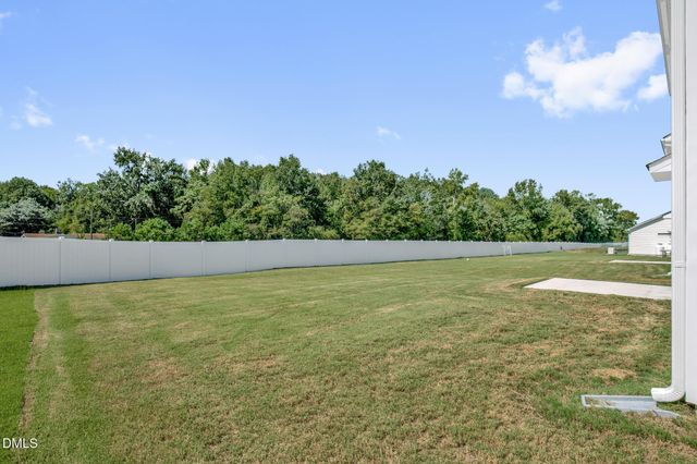 17 W Emily Gardens Drive, Selma, NC 27576