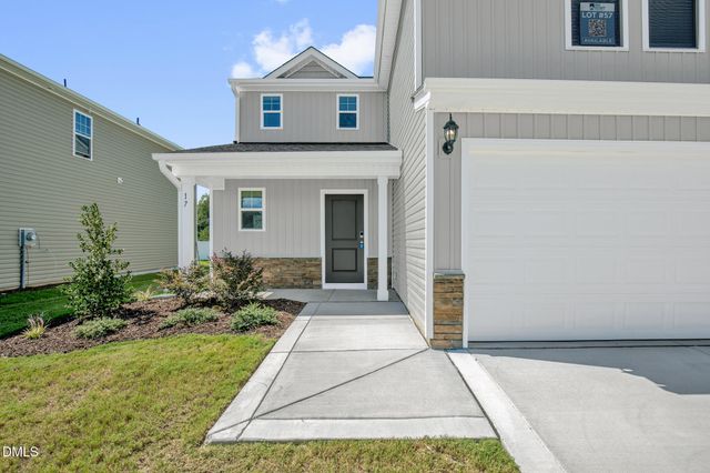 17 W Emily Gardens Drive, Selma, NC 27576