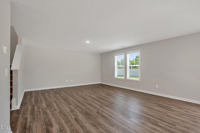 17 W Emily Gardens Drive, Selma, NC 27576