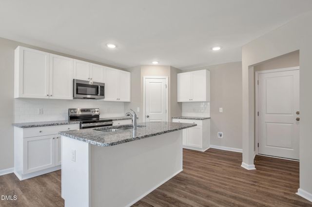 17 W Emily Gardens Drive, Selma, NC 27576