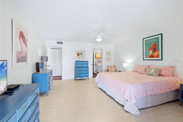 307 TIMBERLAKE DRIVE 307, Bradenton, FL 34210