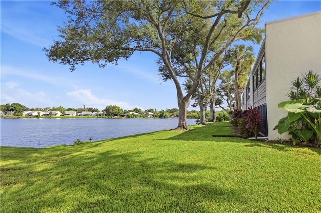 307 TIMBERLAKE DRIVE 307, Bradenton, FL 34210