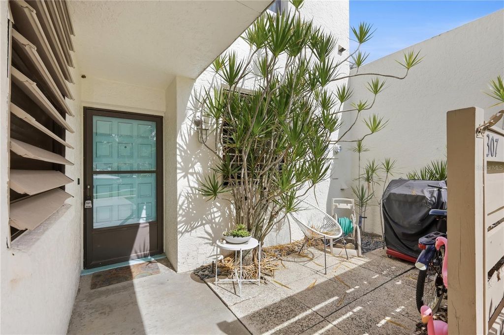 307 TIMBERLAKE DRIVE 307, Bradenton, FL 34210