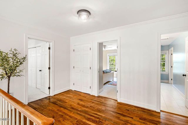 6 St James Place, Chapel Hill, NC 27514