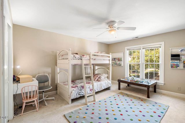 6 St James Place, Chapel Hill, NC 27514