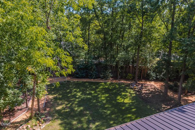 6 St James Place, Chapel Hill, NC 27514