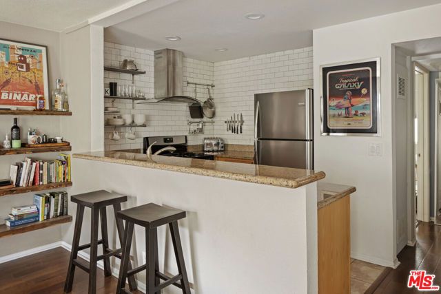 12530 Venice Boulevard 3, Los Angeles, CA 90066