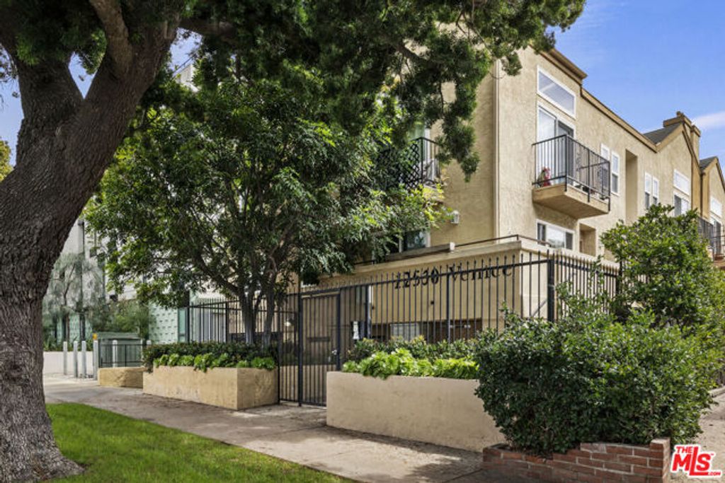 12530 Venice Boulevard 3, Los Angeles, CA 90066