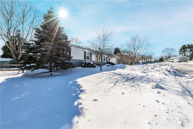 24 Linwood Drive Drive, Coventry, RI 02816