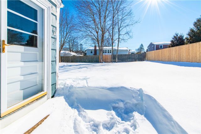 24 Linwood Drive Drive, Coventry, RI 02816