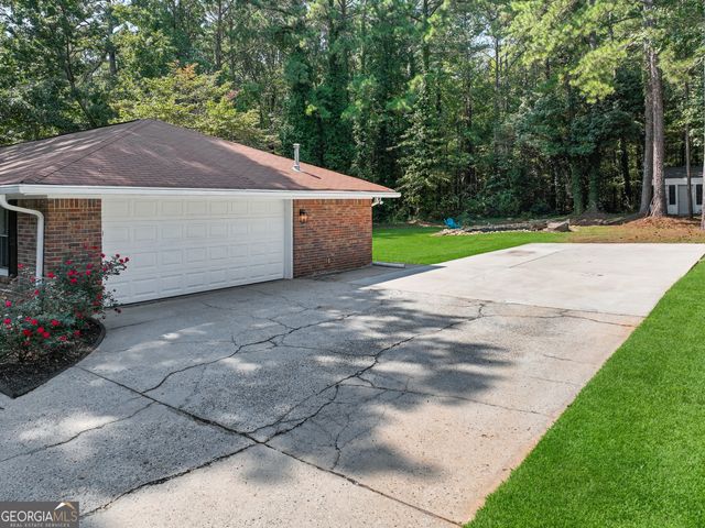 8033 Aloha Drive, Jonesboro, GA 30236