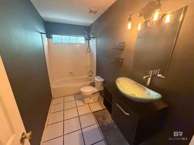 7067 Pinehill Road, Daphne, AL 36526