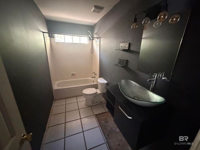 7067 Pinehill Road, Daphne, AL 36526