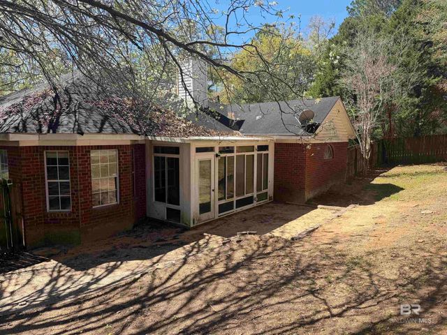 7067 Pinehill Road, Daphne, AL 36526