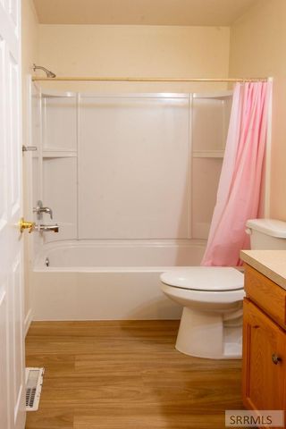 723 Raindrop, Chubbuck, ID 83202