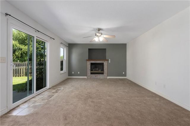 3812 Clayton Drive, Leavenworth, KS 66048