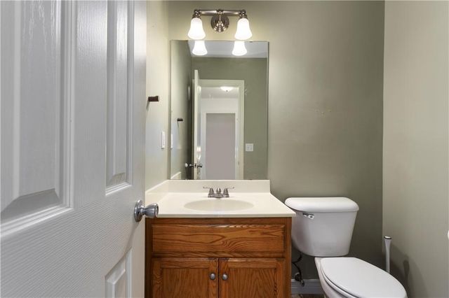 3812 Clayton Drive, Leavenworth, KS 66048