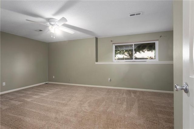 3812 Clayton Drive, Leavenworth, KS 66048