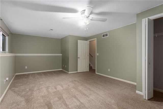 3812 Clayton Drive, Leavenworth, KS 66048