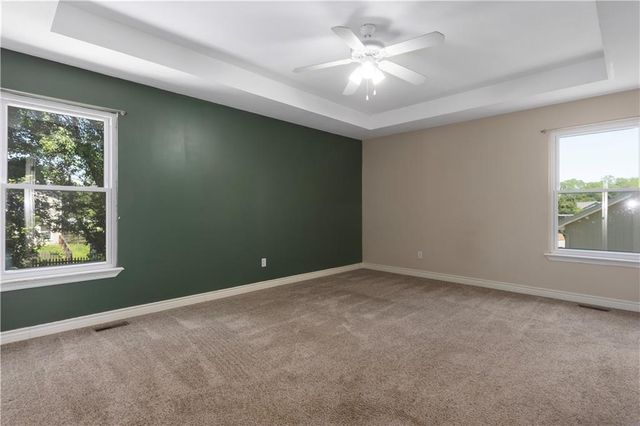 3812 Clayton Drive, Leavenworth, KS 66048