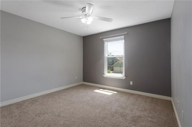 3812 Clayton Drive, Leavenworth, KS 66048