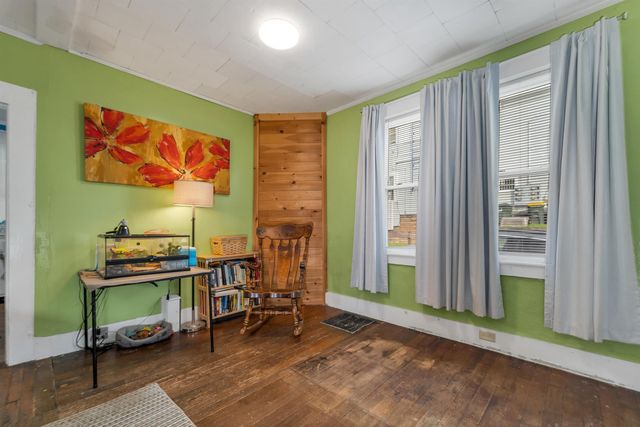 20 Baldwin Street, Laconia, NH 03246