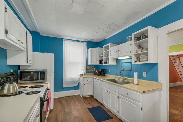 20 Baldwin Street, Laconia, NH 03246
