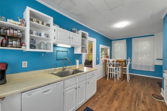 20 Baldwin Street, Laconia, NH 03246