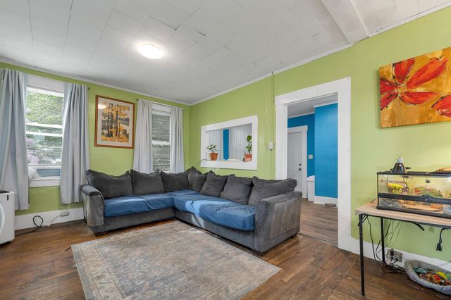 20 Baldwin Street, Laconia, NH 03246
