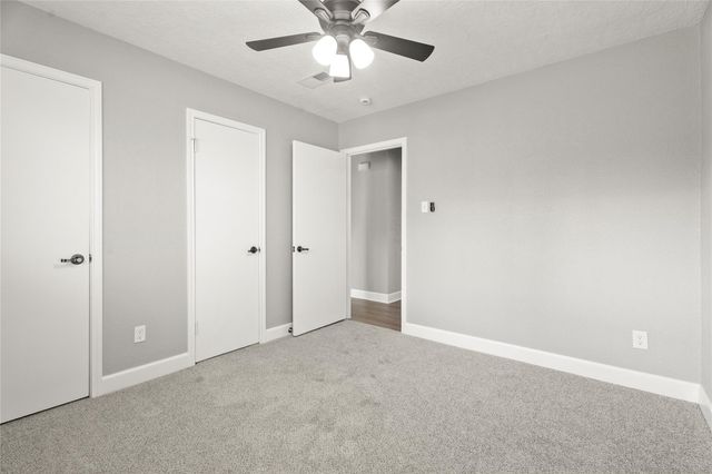 304 E Dumble Street, Alvin, TX 77511