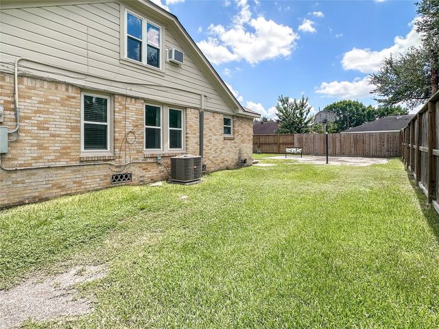 516 Eleanor Street, Houston, TX 77009
