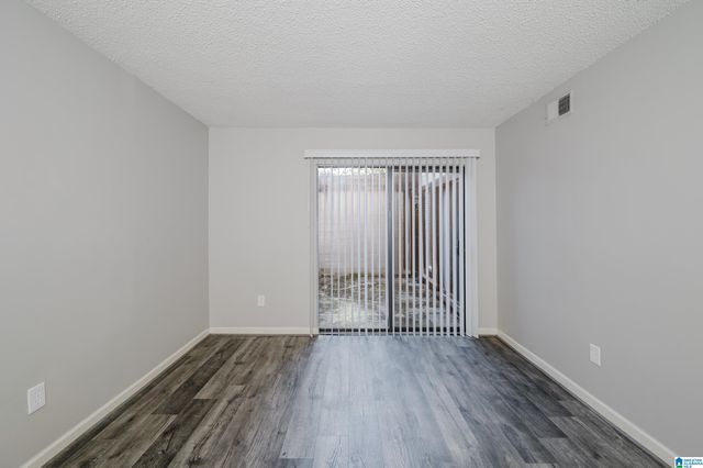 3350 Altamont Rd Apt B2, Birmingham, AL 35205