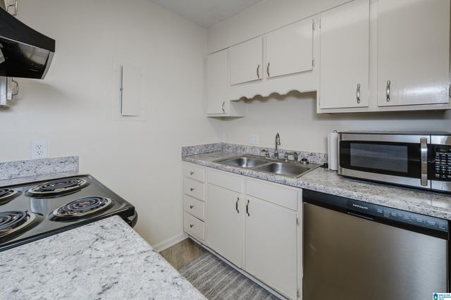 3350 Altamont Rd Apt B2, Birmingham, AL 35205