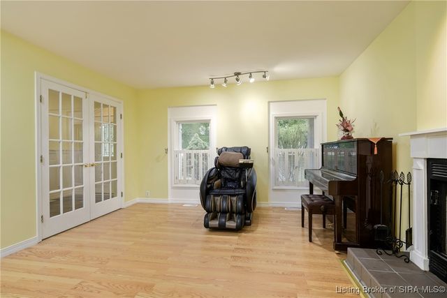 4100 Brush College Road, Floyds Knobs, IN 47119