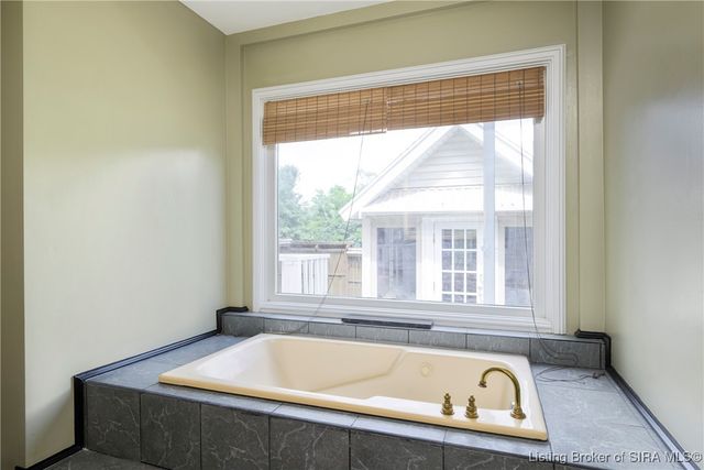 4100 Brush College Road, Floyds Knobs, IN 47119