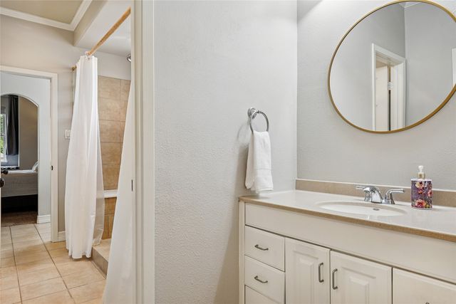 915 Skyline Drive, Argyle, TX 76226