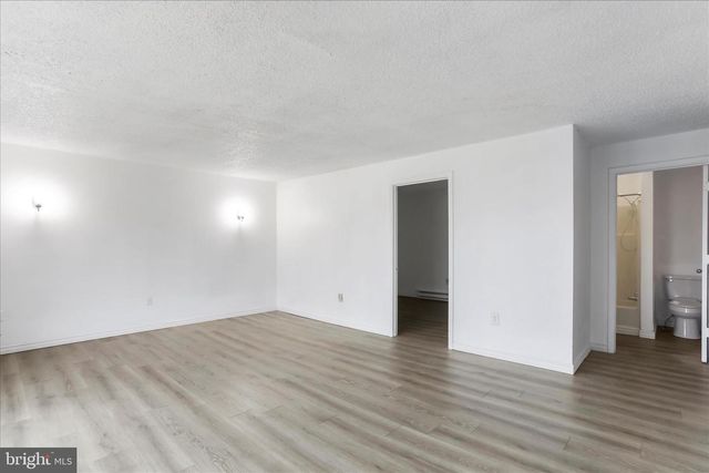 130 WHITE OAK RD, White Post, VA 22663