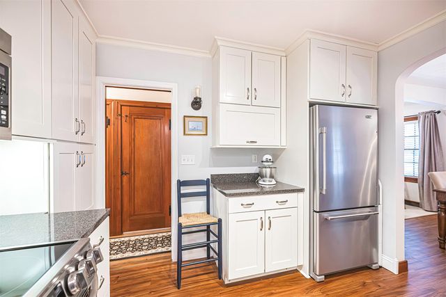 902 OAKMONT Avenue, Erie, PA 16505