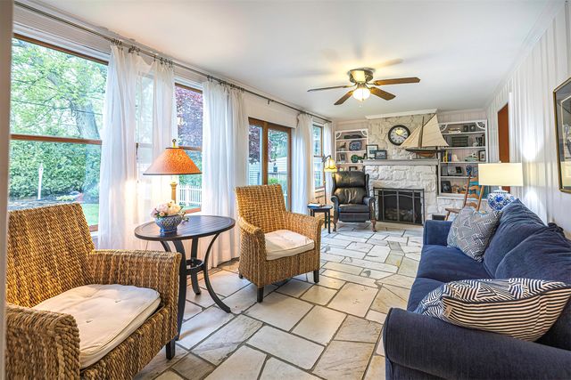 902 OAKMONT Avenue, Erie, PA 16505