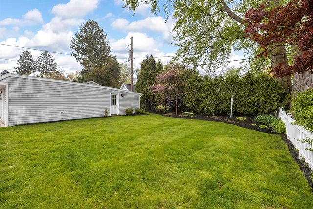 902 OAKMONT Avenue, Erie, PA 16505